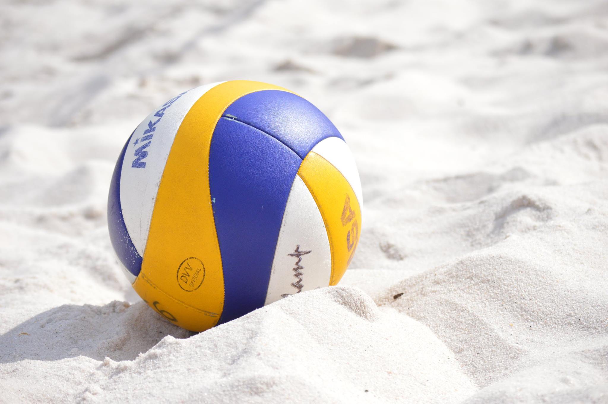 Primo piano di una palla da beach volley